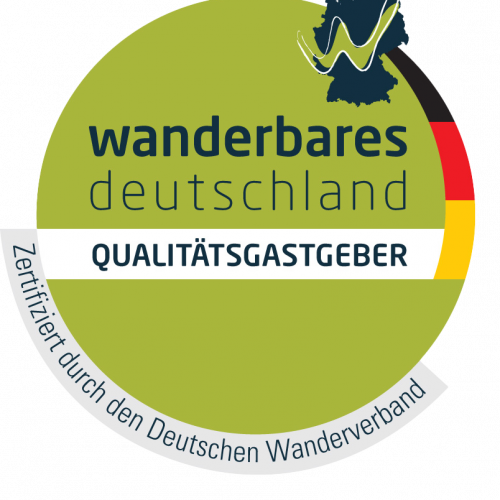 Ferienhaus Kellerwald Logo wandern in Deutschland mit Qualitätsgastgeber-Zertifikat durch den Deutschen Wanderverband Ferienhaus Edersee