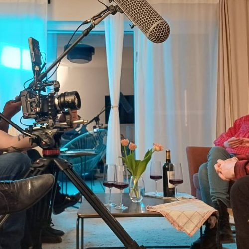 Film shoot in the living room with two actors and camera team, Edersee vacation home, Kellerwald vacation home